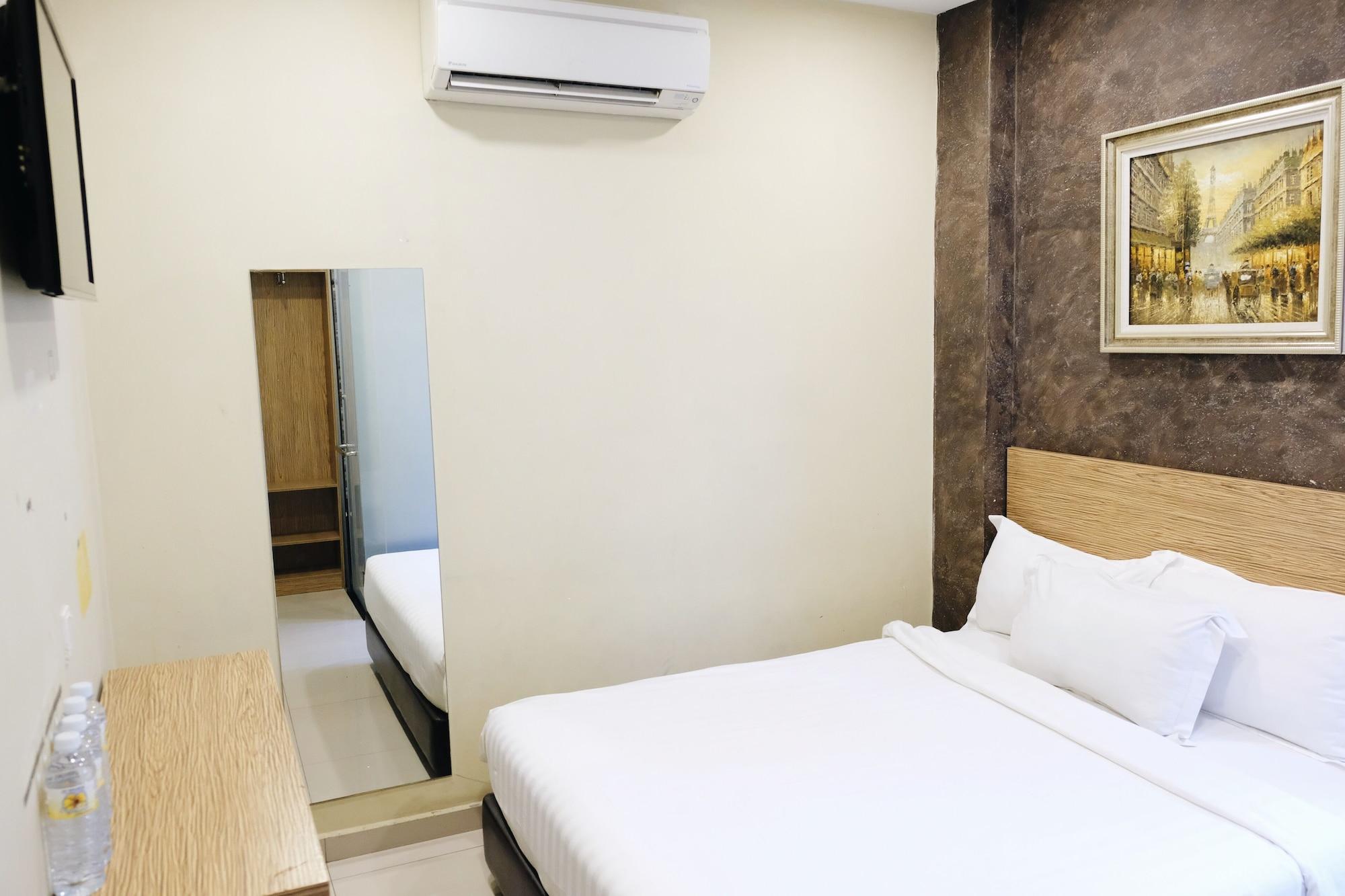 Era Plus Hotel Seri Kembangan Esterno foto