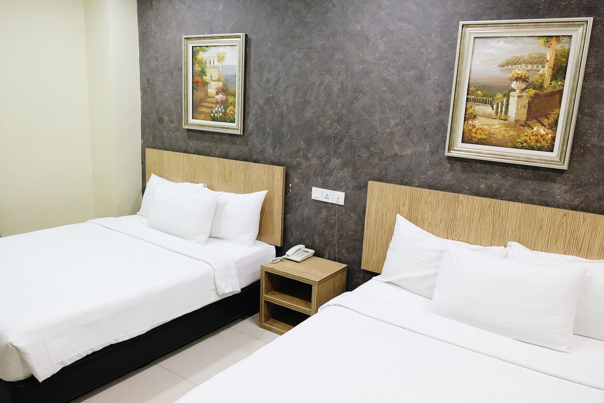 Era Plus Hotel Seri Kembangan Esterno foto