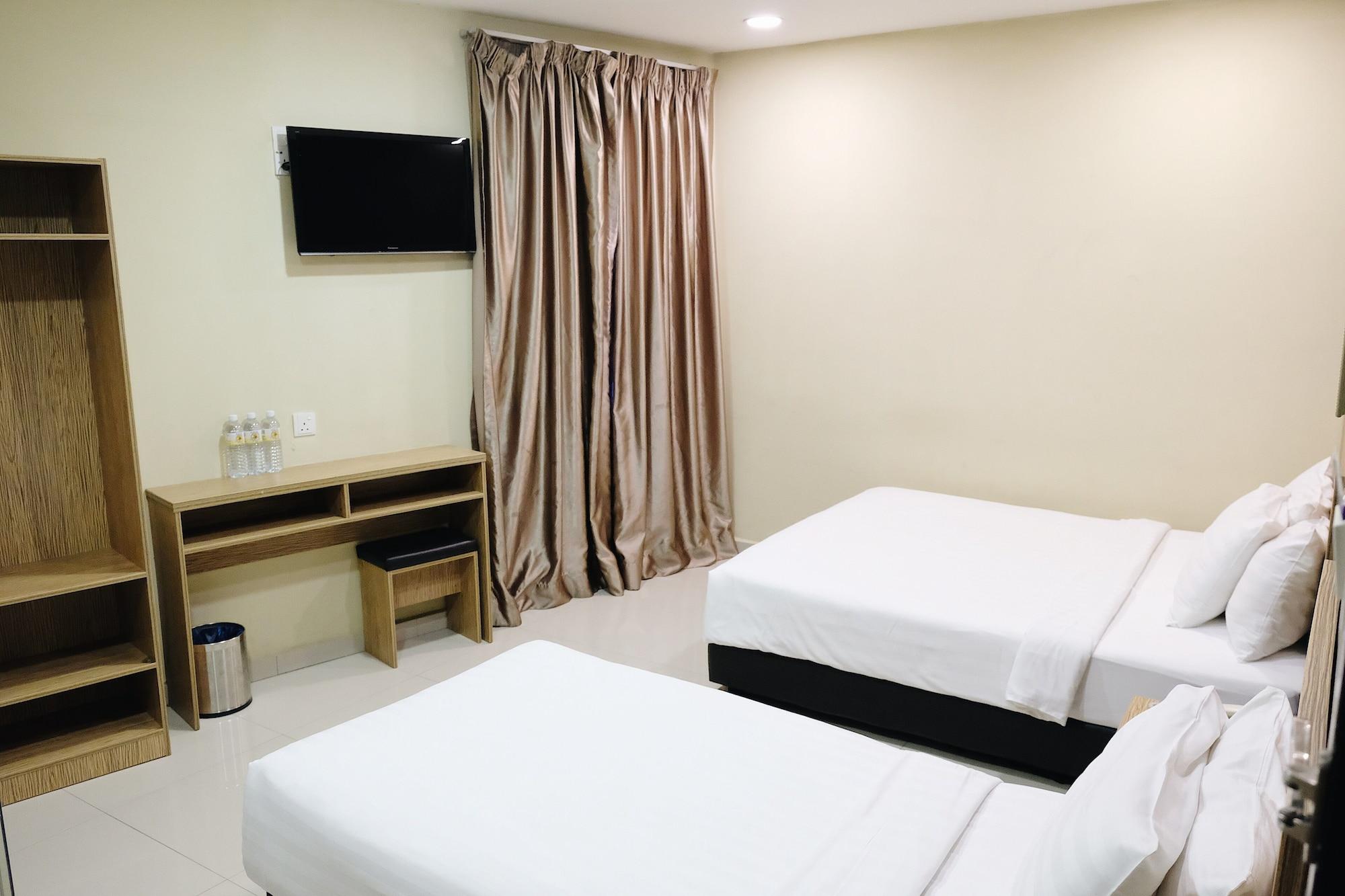 Era Plus Hotel Seri Kembangan Esterno foto