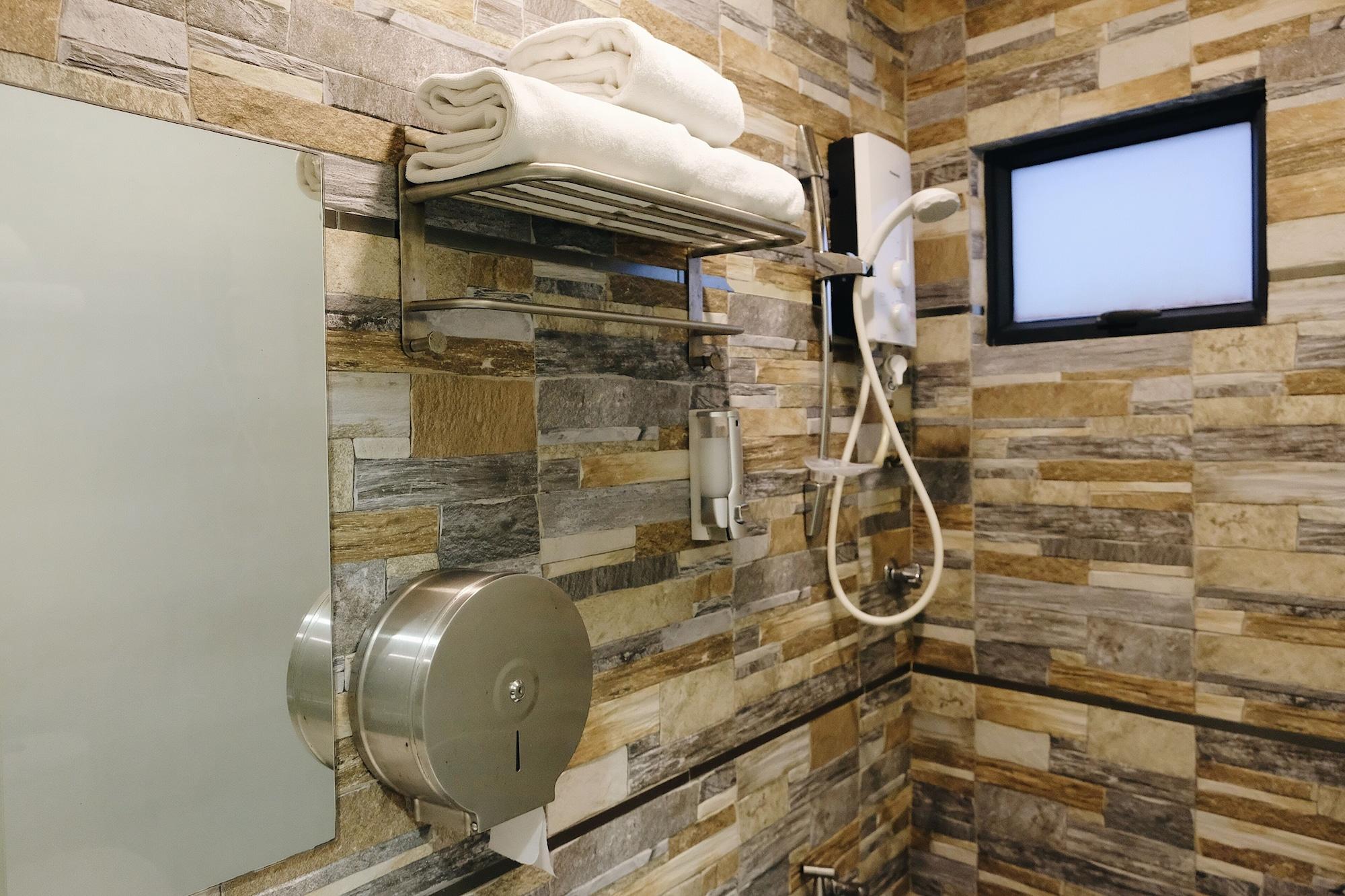 Era Plus Hotel Seri Kembangan Esterno foto
